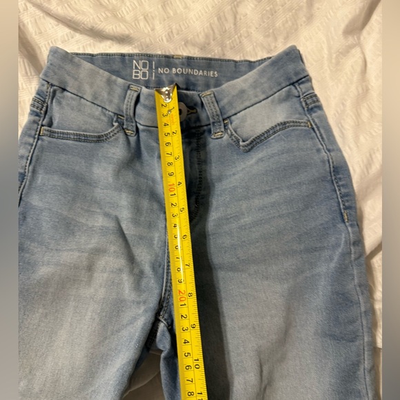 NoBo No Boundries Frayed Bottom Hem Light Wash Soft Stretch Straight Slim Jeans - Picture 7 of 7
